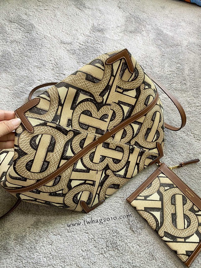 Burberry專門店新款沙灘托特包 巴寶莉手提購物袋 yxb1025